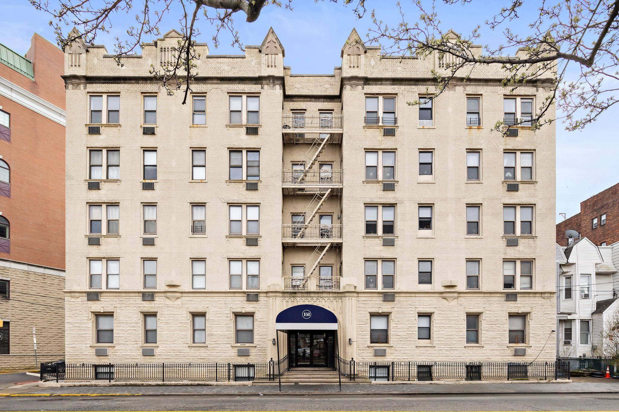 151 SIP AVE #13, Jc Journal Square, NJ 07306
