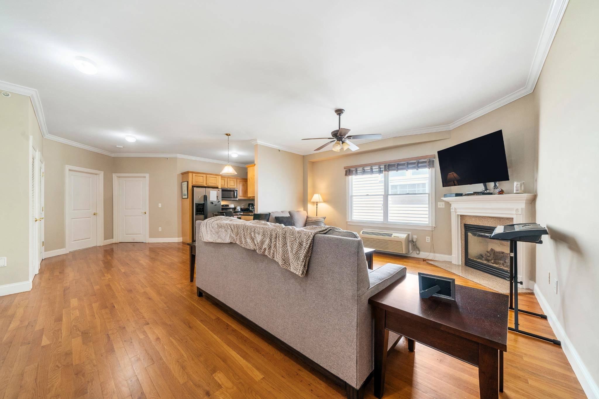 Guttenberg, NJ 07093,301 68TH ST  #8