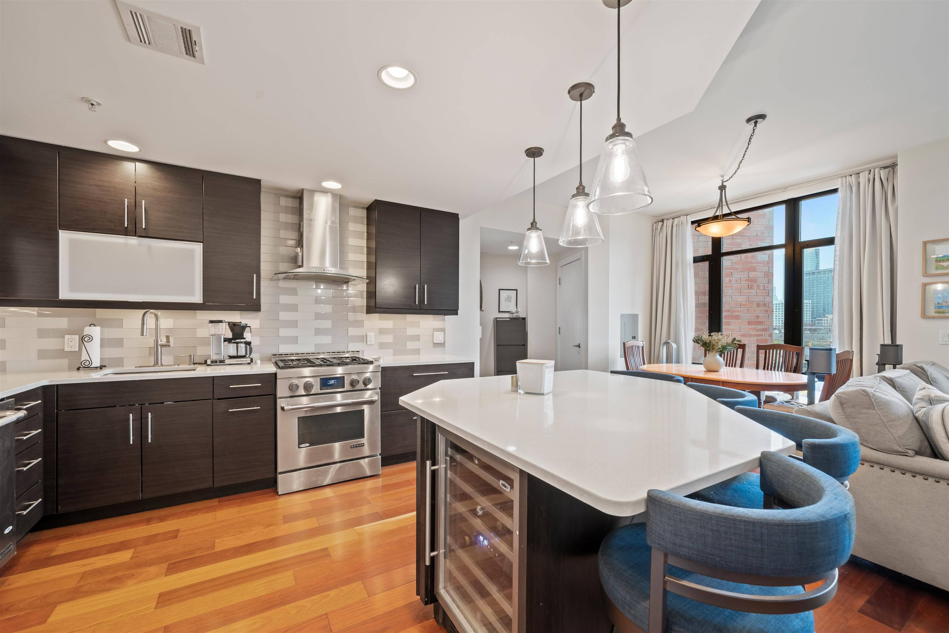 84 WILLOW AVE #4B, Hoboken, NJ 07030