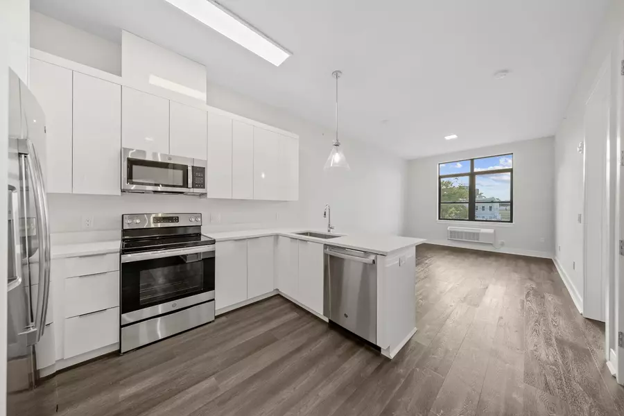 121 34TH ST  #315, Union City, NJ 07087-5902