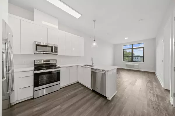 121 34TH ST #315, Union City, NJ 07087-5902