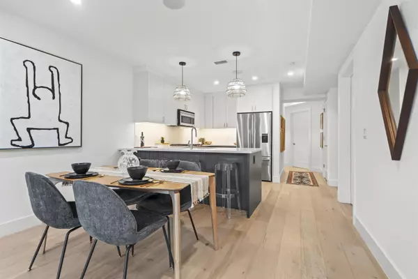 Jc Downtown, NJ 07302,371 2ND ST  #2B