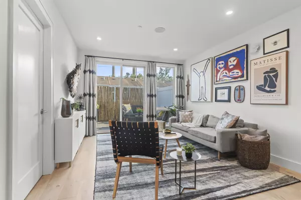 Jc Downtown, NJ 07302,371 2ND ST  #2B