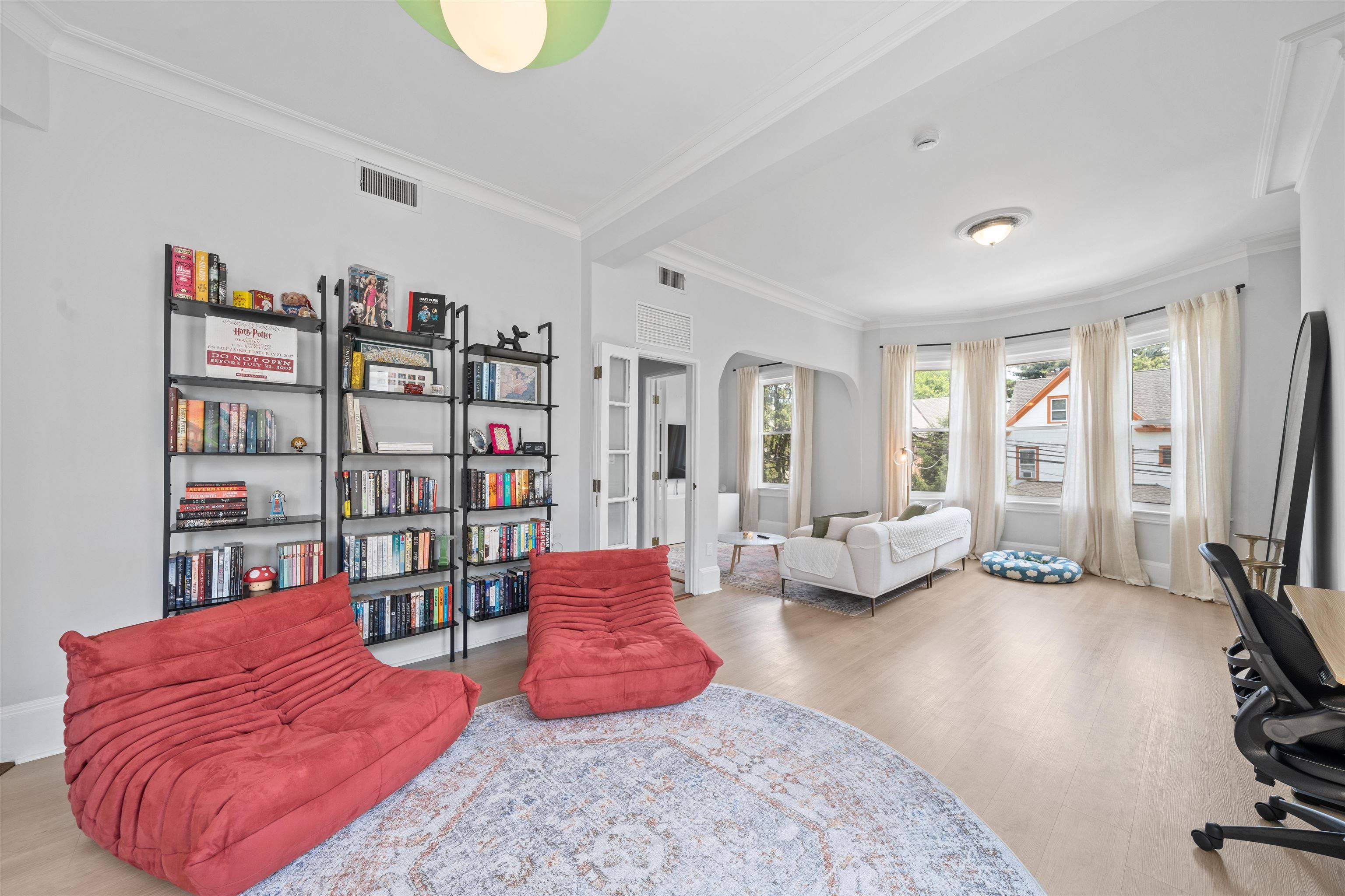 Weehawken, NJ 07086,33 DUER PL