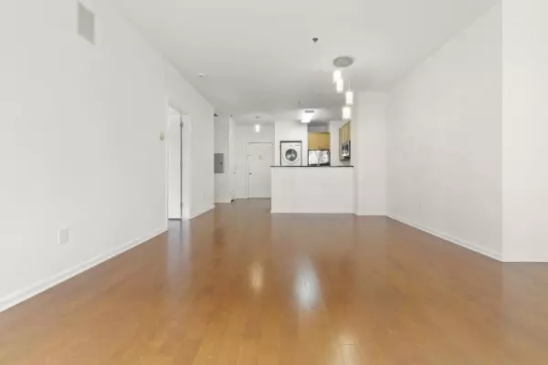 West New York, NJ 07093,26 AVENUE AT PORT IMPERIAL  #210