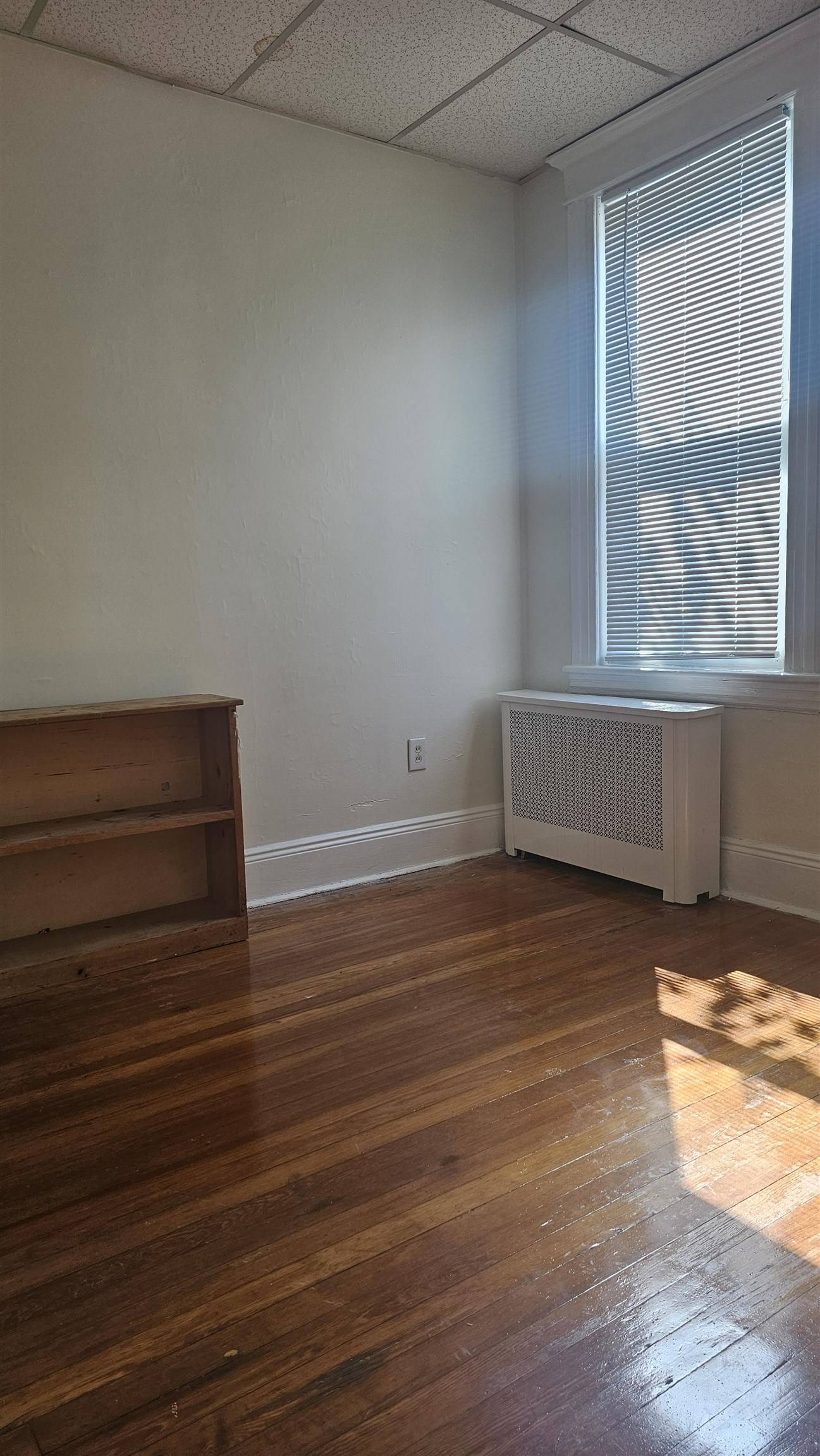 Bayonne, NJ 07002,561 AVENUE A