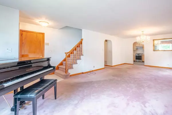 Secaucus, NJ 07094,14 ARN TERRACE