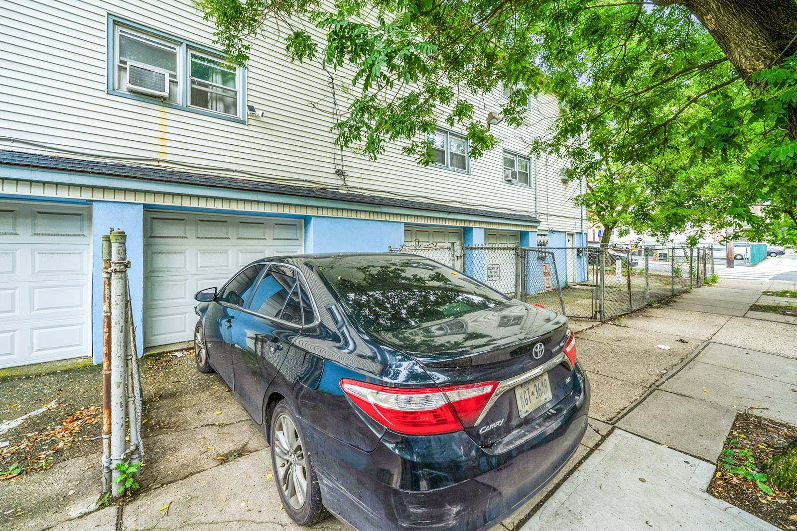 Jc Journal Square, NJ 07306,246 SIP AVE  #1F