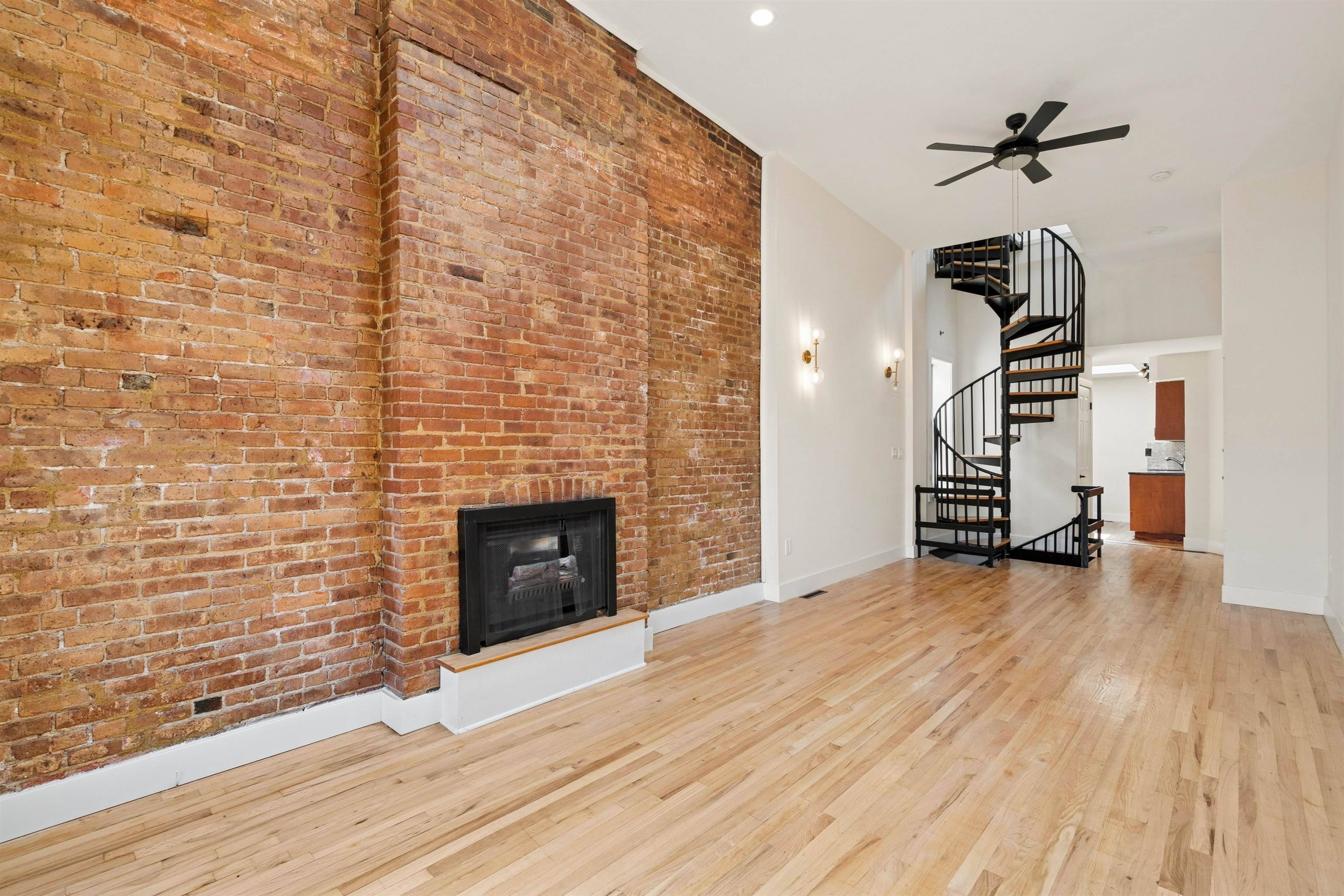 Jc Downtown, NJ 07302,227 BAY ST  #4B