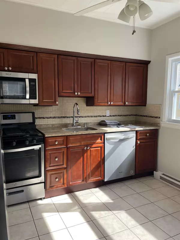 Weehawken, NJ 07086,148 NESBIT ST