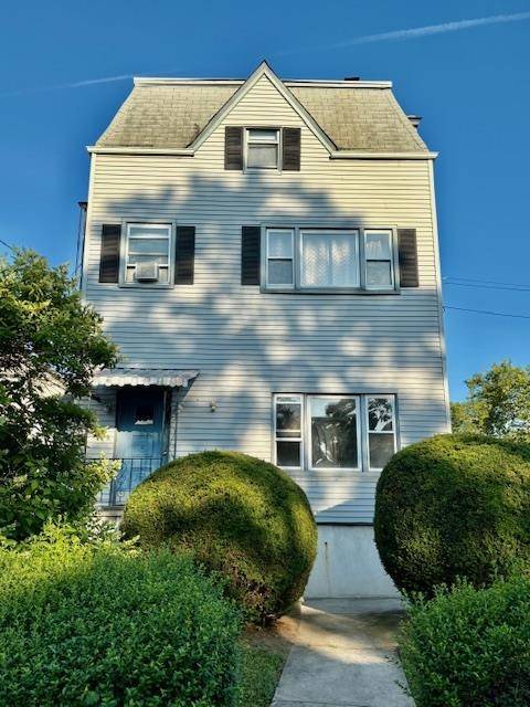 742 AVENUE A  #1, Bayonne, NJ 07002
