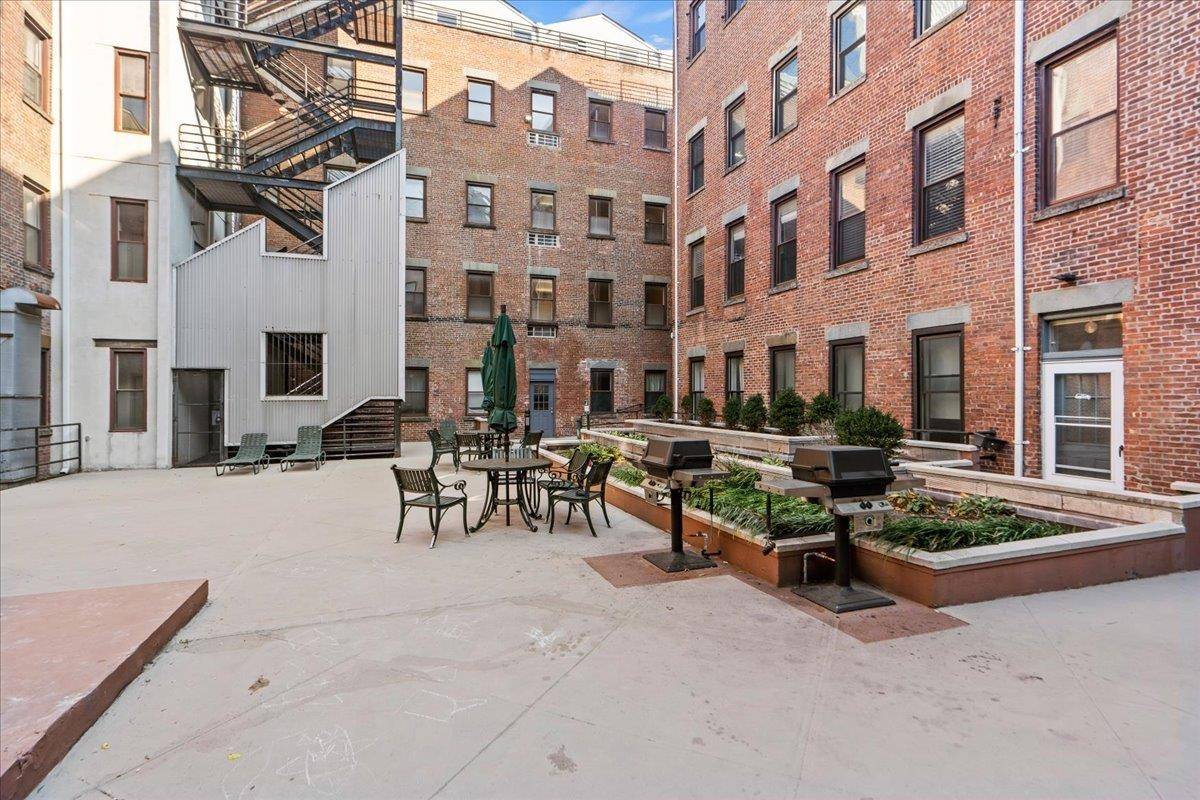 Jc Downtown, NJ 07302,187 WAYNE ST  #311C