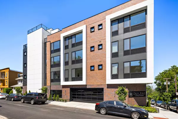 North Bergen, NJ 07047,4525 BERGENWOOD AVE  #303