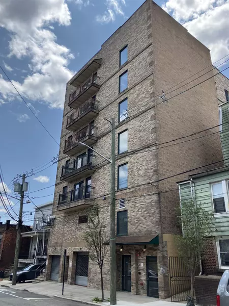 315 7TH ST  #301, Union City, NJ 07087