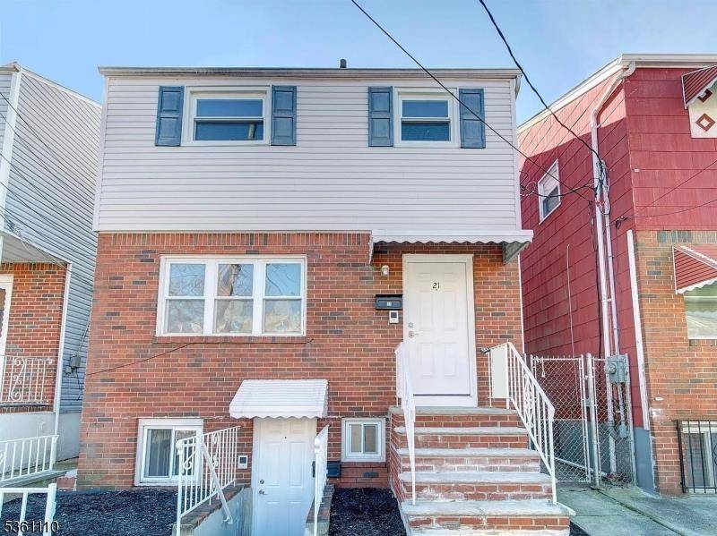 21 FREEDOM PL, Jc Greenville, NJ 07065