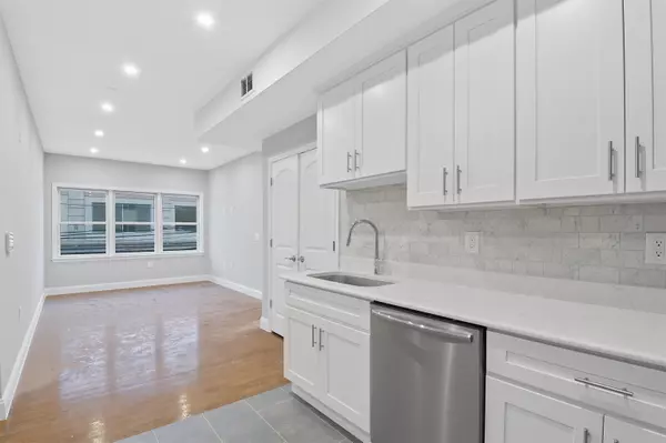 311-315 WEST SIDE AVE #101, Jc West Bergen, NJ 07305