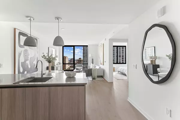 Jc Downtown, NJ 07302,155 BAY ST  #2805