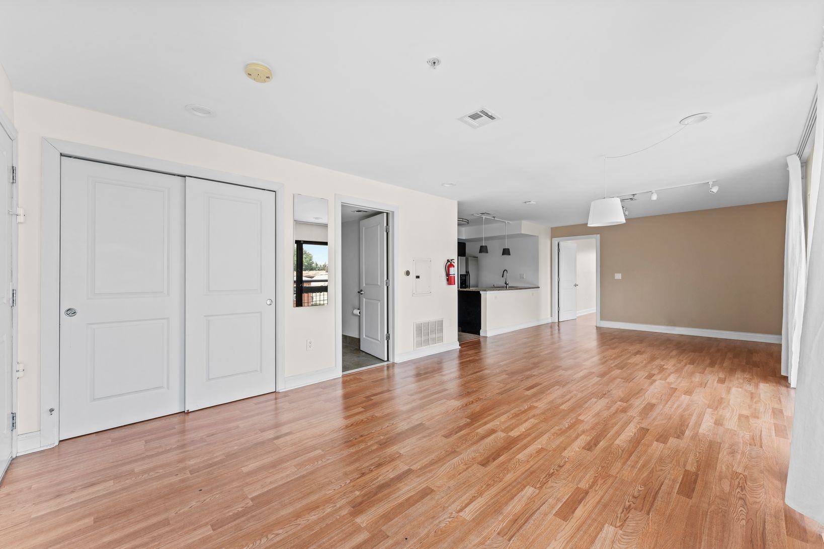 Guttenberg, NJ 07093,125 70TH ST  #3H