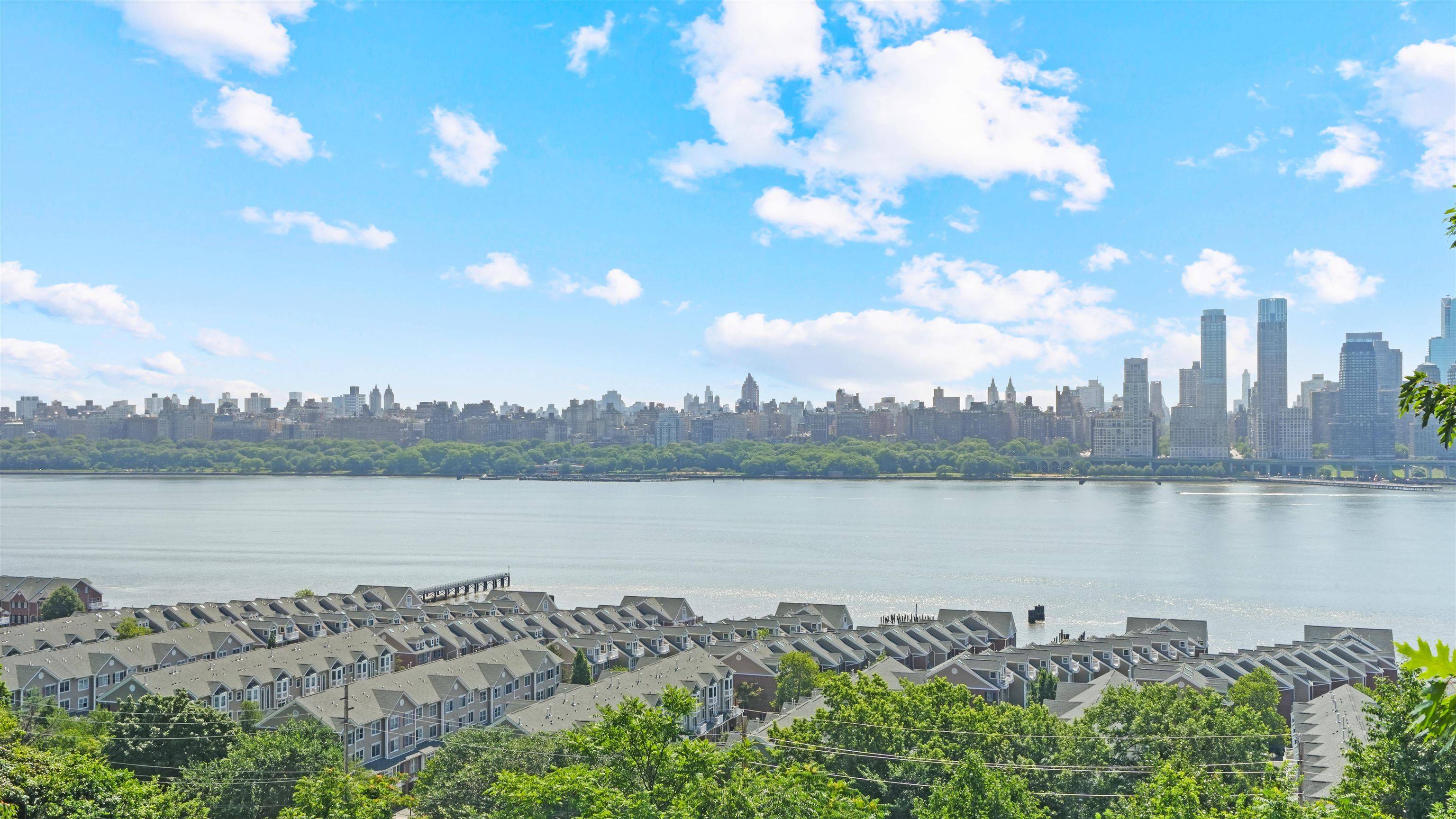 West New York, NJ 07093,6209-6215 BLVD EAST  #1AS