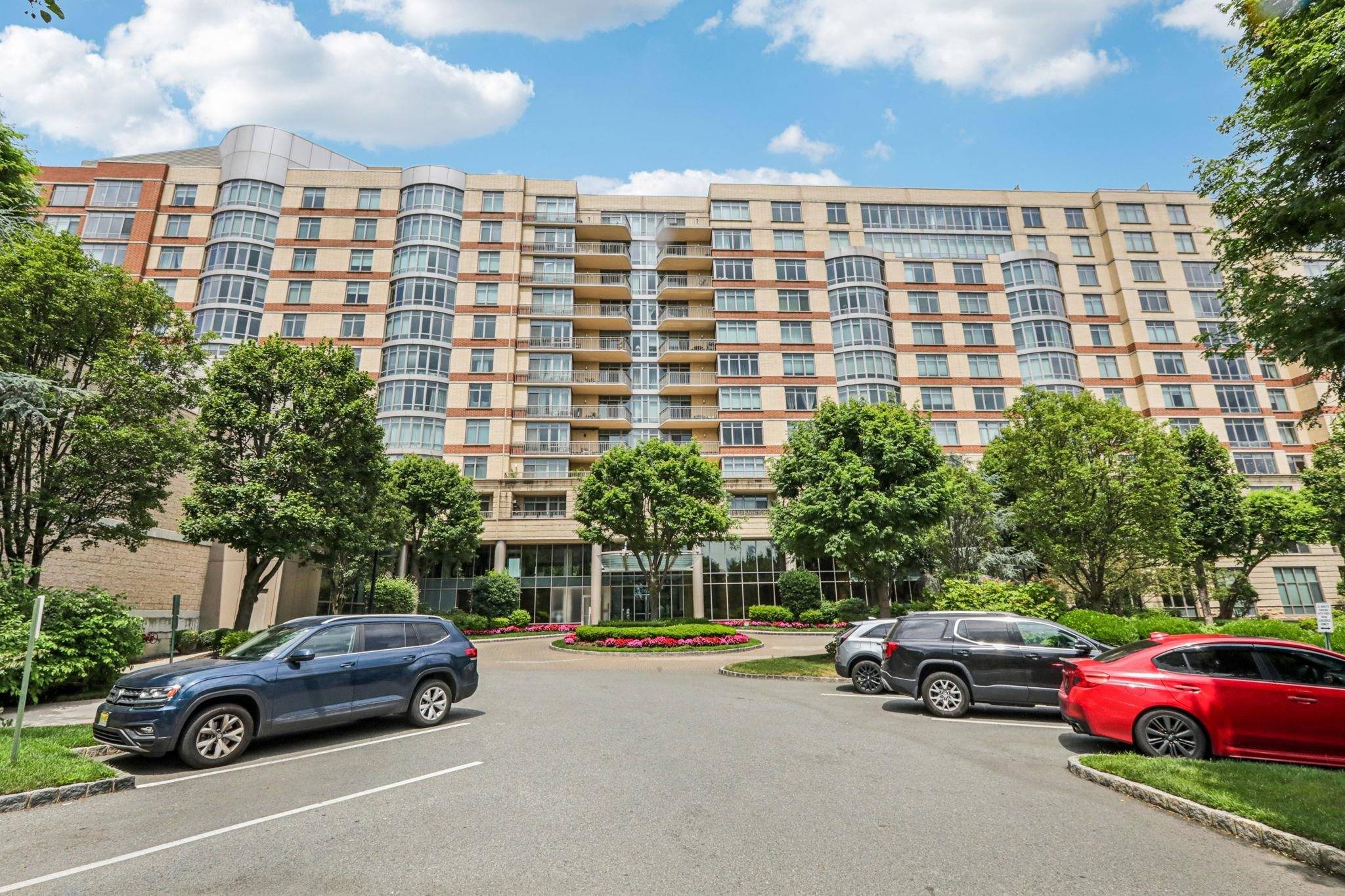 8100 RIVER RD  #613, North Bergen, NJ 07047