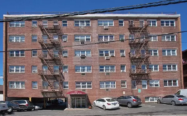 8829 KENNEDY BLVD  #D1, North Bergen, NJ 07047