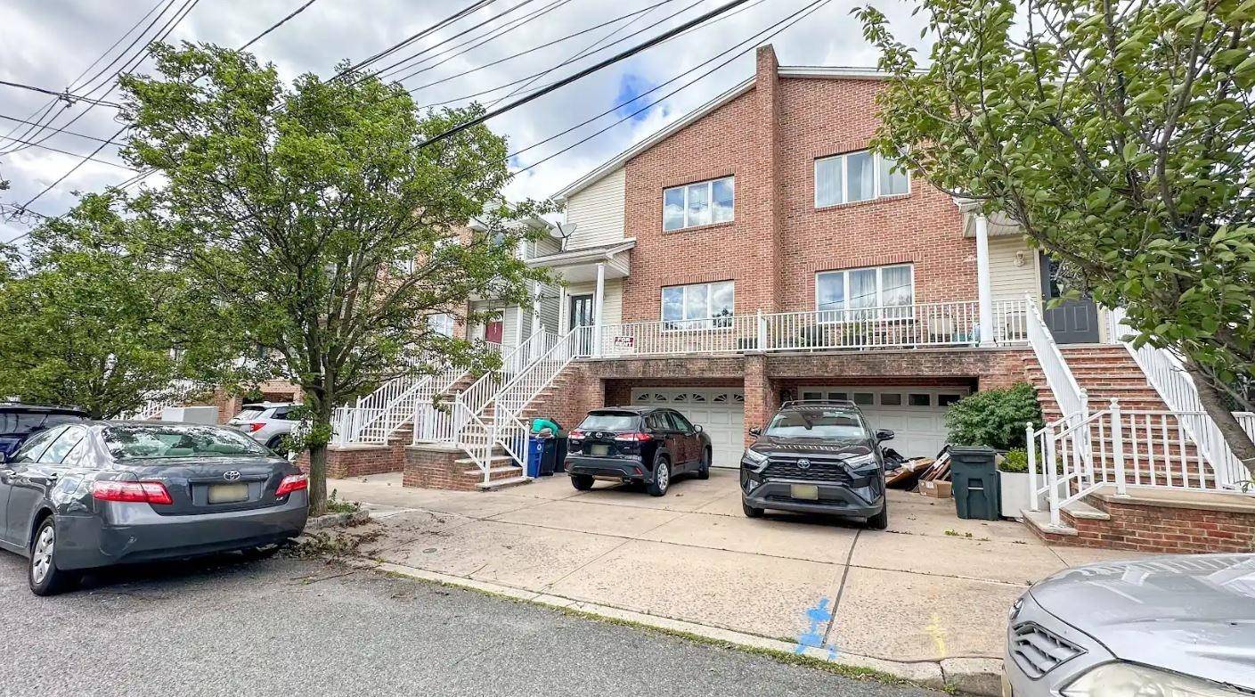 161 WEST 53RD ST  #1 and Basement, Bayonne, NJ 07002-0000