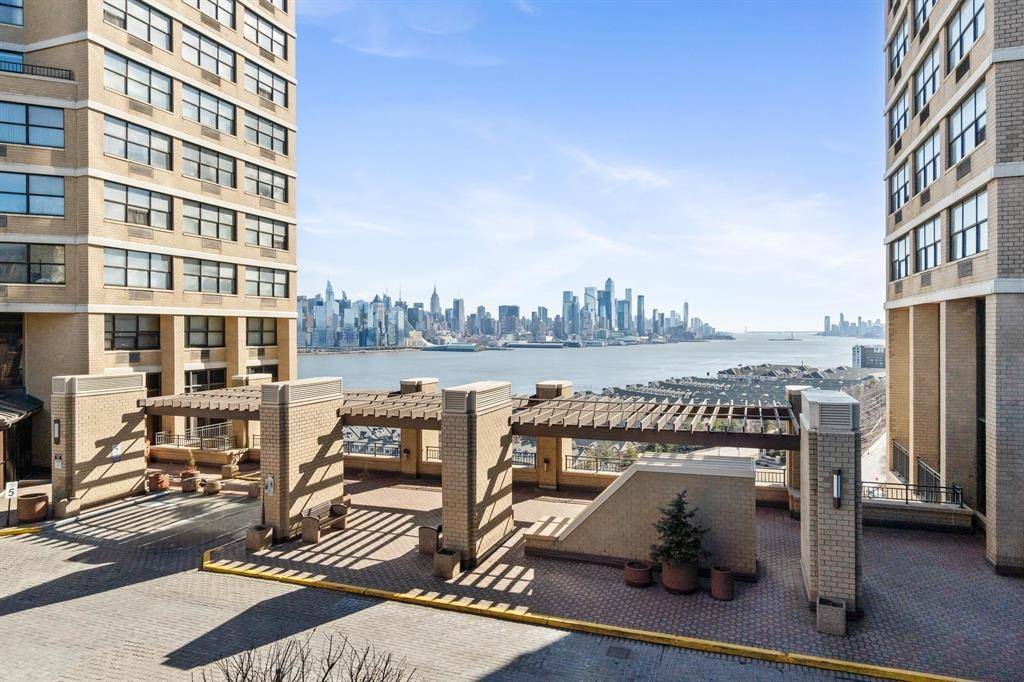 7000 BLVD EAST  #20i, Guttenberg, NJ 07093