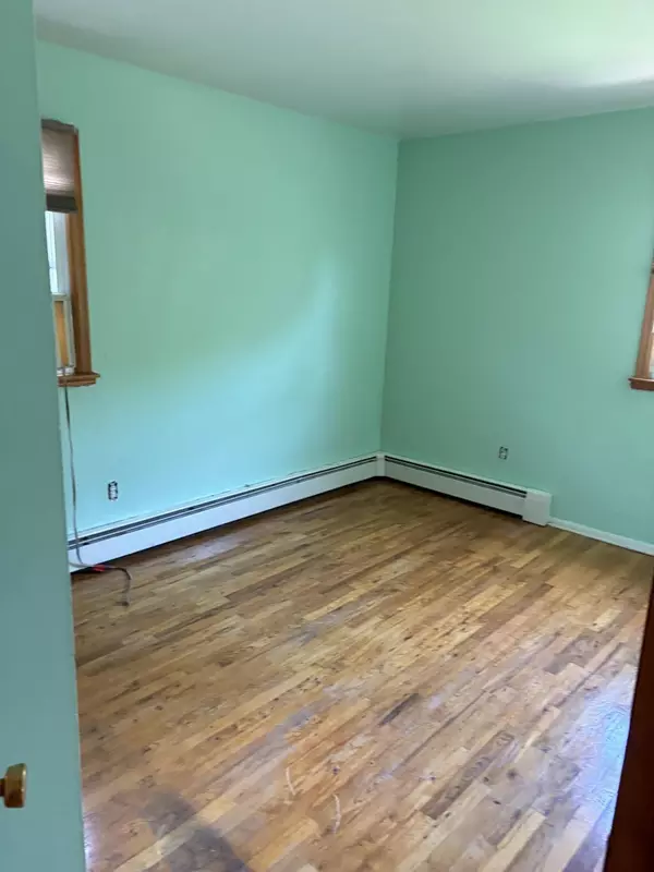 Bayonne, NJ 07002,37 WEST 7TH ST  #2