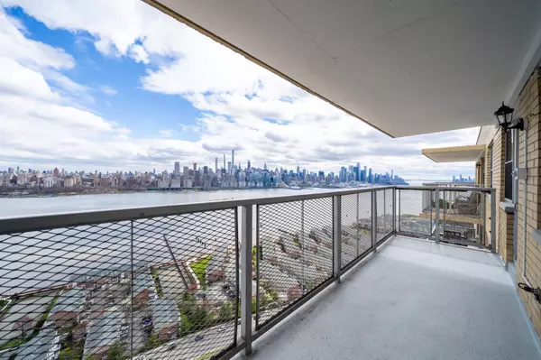 West New York, NJ 07093,6600 BLVD EAST #23C