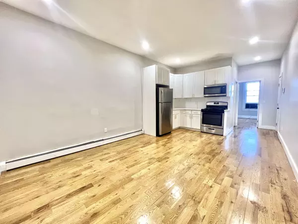 Jc Journal Square, NJ 07306,16 LEWIS AVE  #1L
