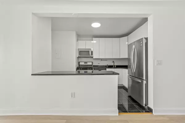 Jc Downtown, NJ 07310,45 RIVER DR SOUTH  #2714