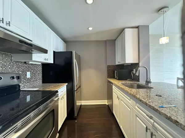 Jc Downtown, NJ 07302,20 2ND ST  #1206