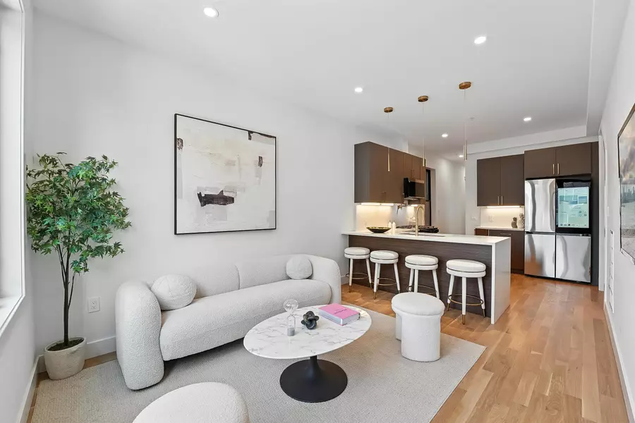 28 BEACON AVE  #1, Jc Heights, NJ 07306