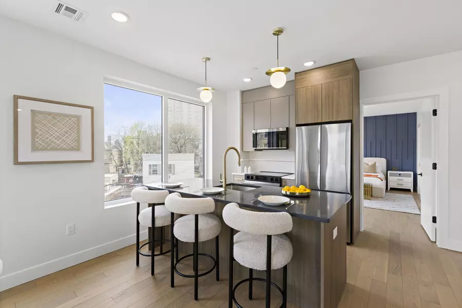 35 ORCHARD ST  #202, Jc Journal Square, NJ 07306