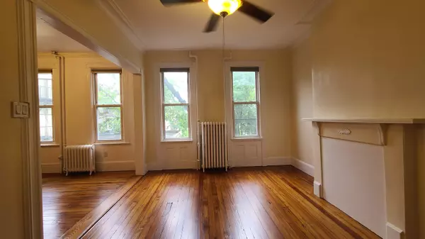 Weehawken, NJ 07086,476 GREGORY AVE  #2
