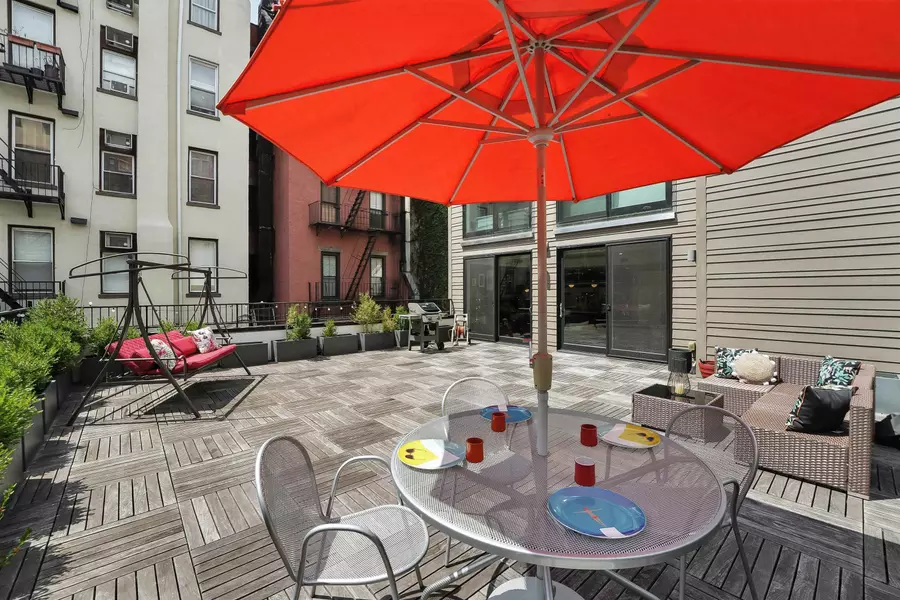 61 14TH ST  ##2, Hoboken, NJ 07030