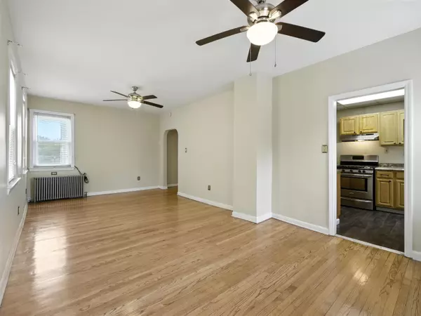32 GARDNER AVE  #2, Jc Journal Square, NJ 07304