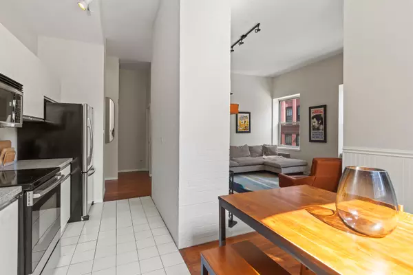 Hoboken, NJ 07030,222 GRAND ST  #2E