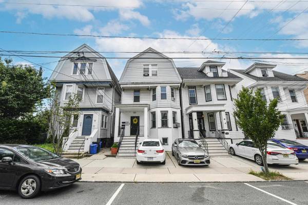 9 50TH ST, Weehawken, NJ 07086