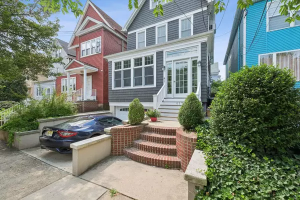 Bayonne, NJ 07002,617 AVENUE E