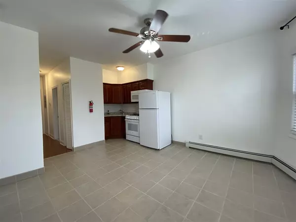 Jc Heights, NJ 07307,354 PATERSON PLANK RD  #2
