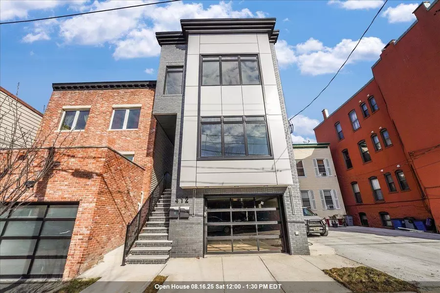 412 10TH ST, Union City, NJ 07087