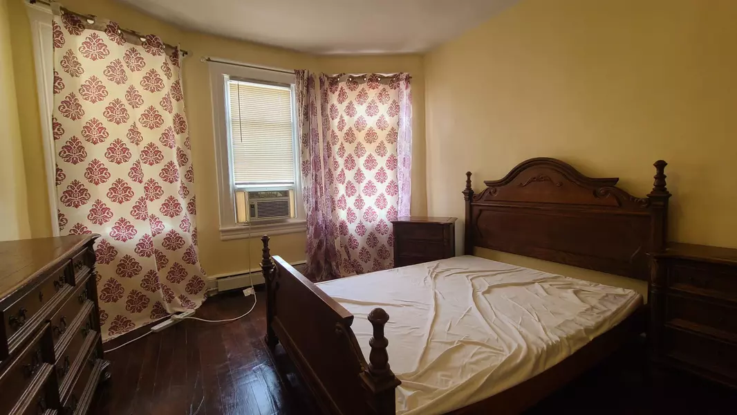 271 CLAREMONT AVE  #2, Jc Greenville, NJ 07305