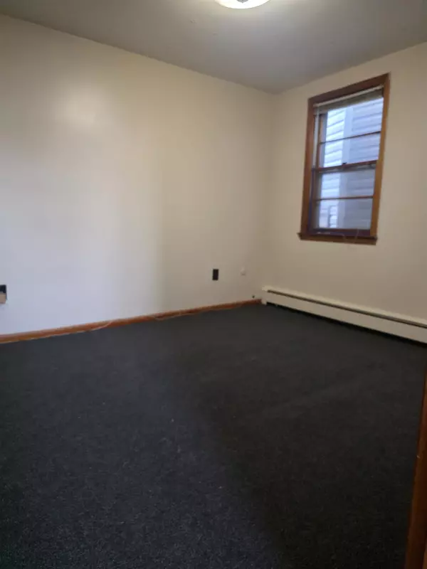 Jc Heights, NJ 07307,229 GRIFFITH ST  #2