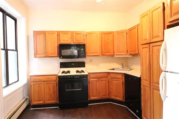Hoboken, NJ 07030,300 GARDEN ST  #2