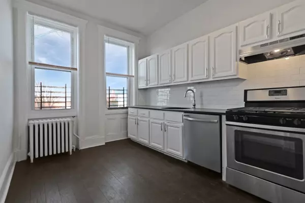 Union City, NJ 07087,1211 CENTRAL AVE  #2