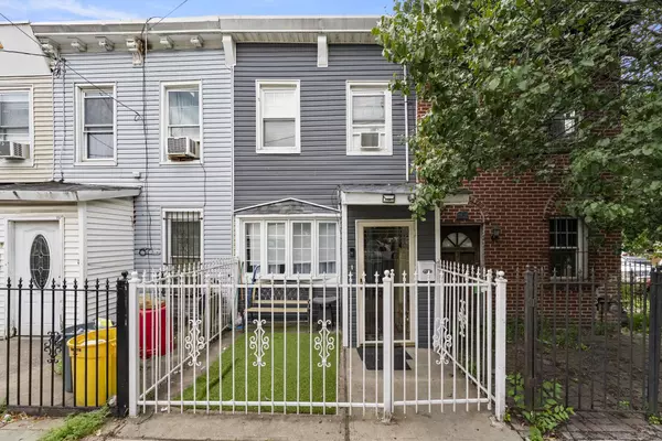 379 BRAMHALL AVE, Jc Bergen-lafayett, NJ 07304