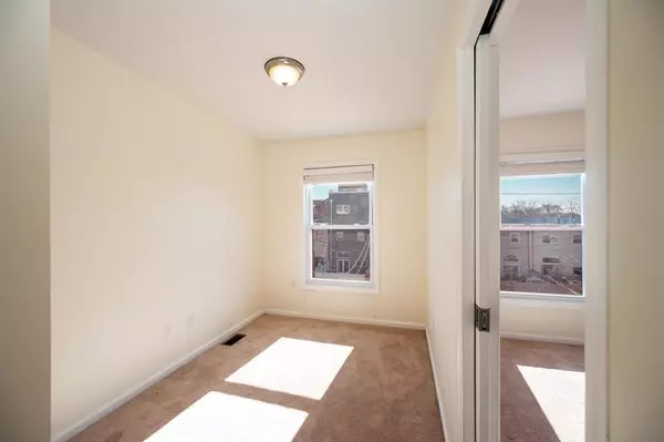 Jc Downtown, NJ 07302,325 10TH ST