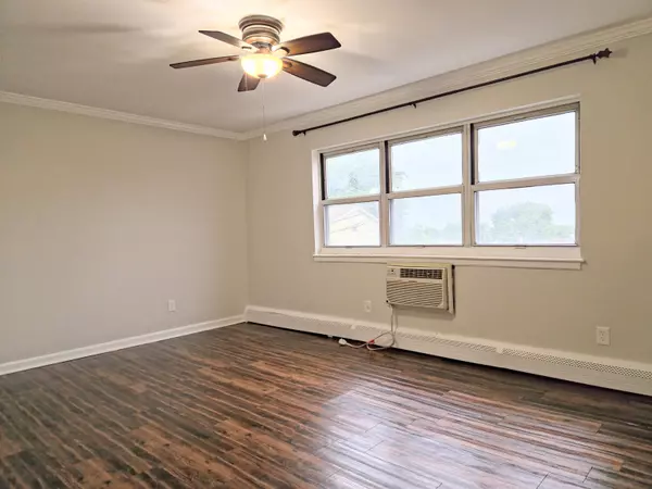 North Bergen, NJ 07047,3600 CHARLES CT  #23
