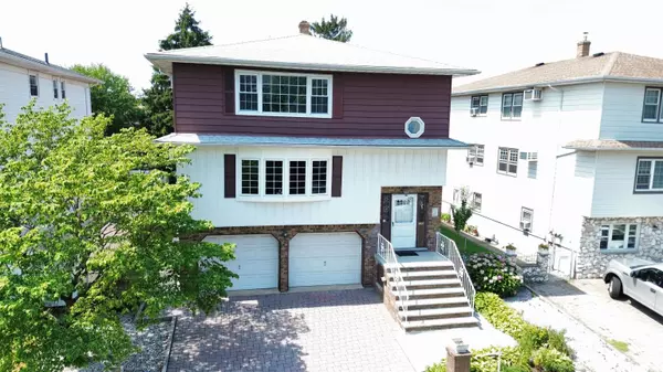 Secaucus, NJ 08094,295 PAULANNE TERRACE